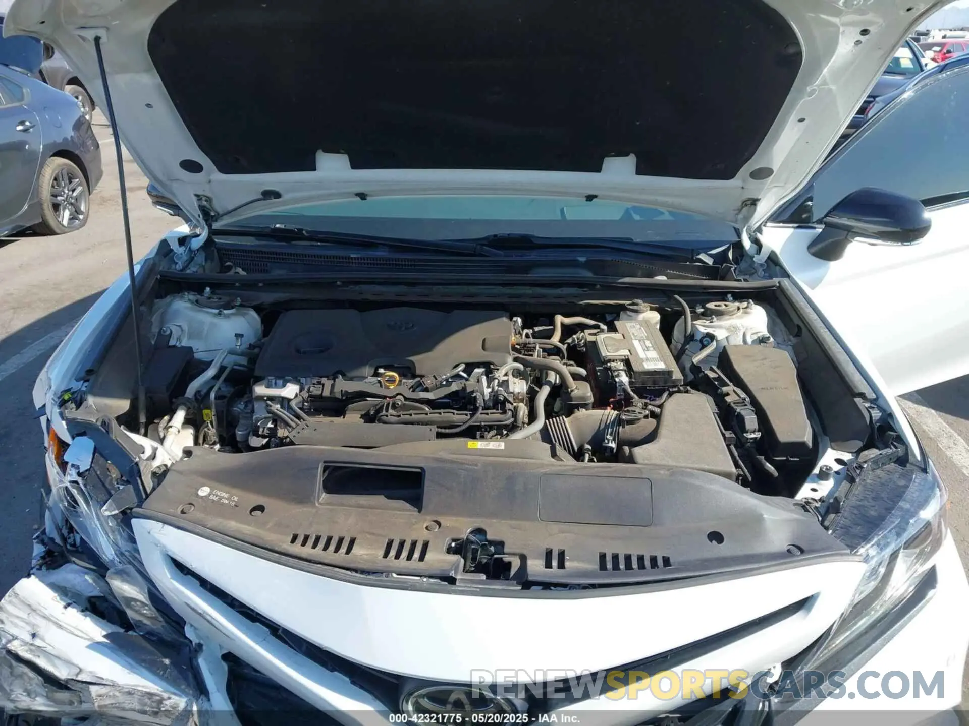 10 Photograph of a damaged car 4T1K61AK3NU061108 TOYOTA CAMRY 2022