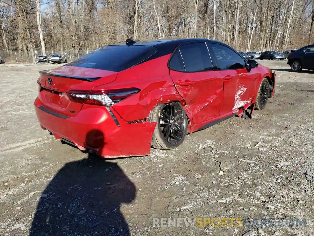 4 Photograph of a damaged car 4T1K61AK3NU499059 TOYOTA CAMRY 2022