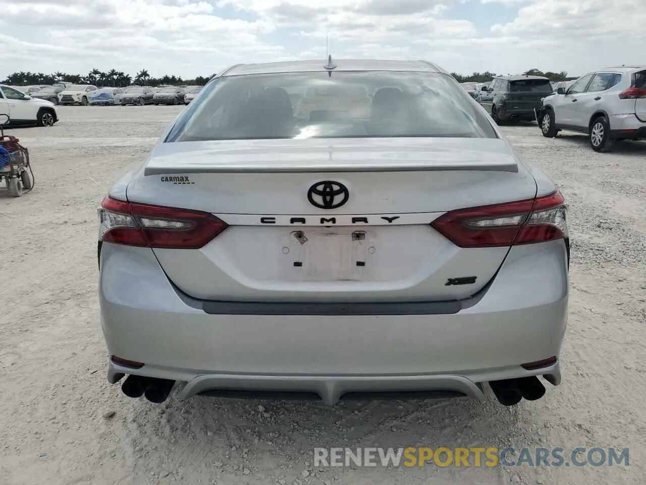 6 Photograph of a damaged car 4T1K61AK4NU011723 TOYOTA CAMRY 2022