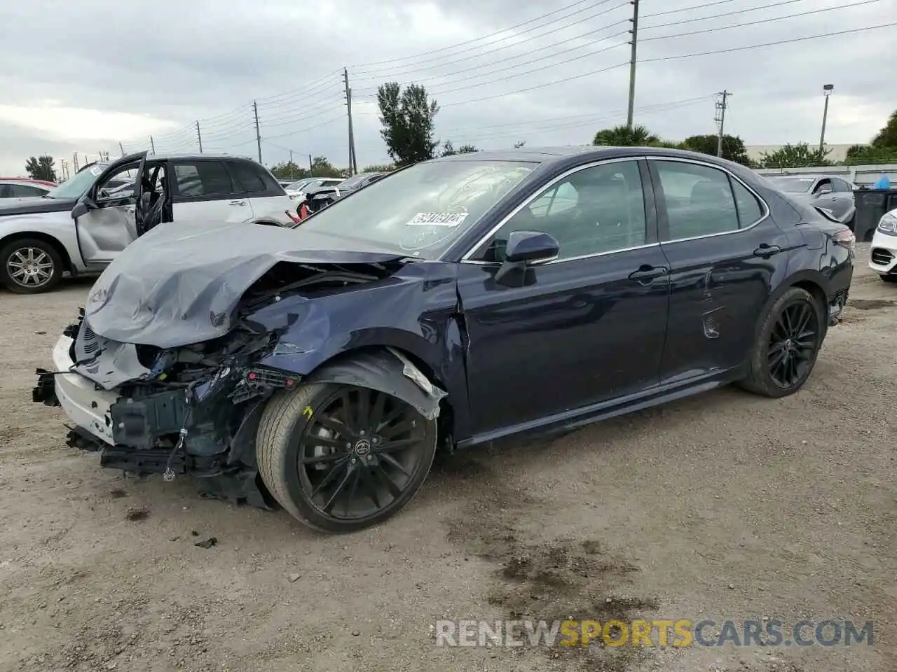 1 Photograph of a damaged car 4T1K61AK4NU020843 TOYOTA CAMRY 2022