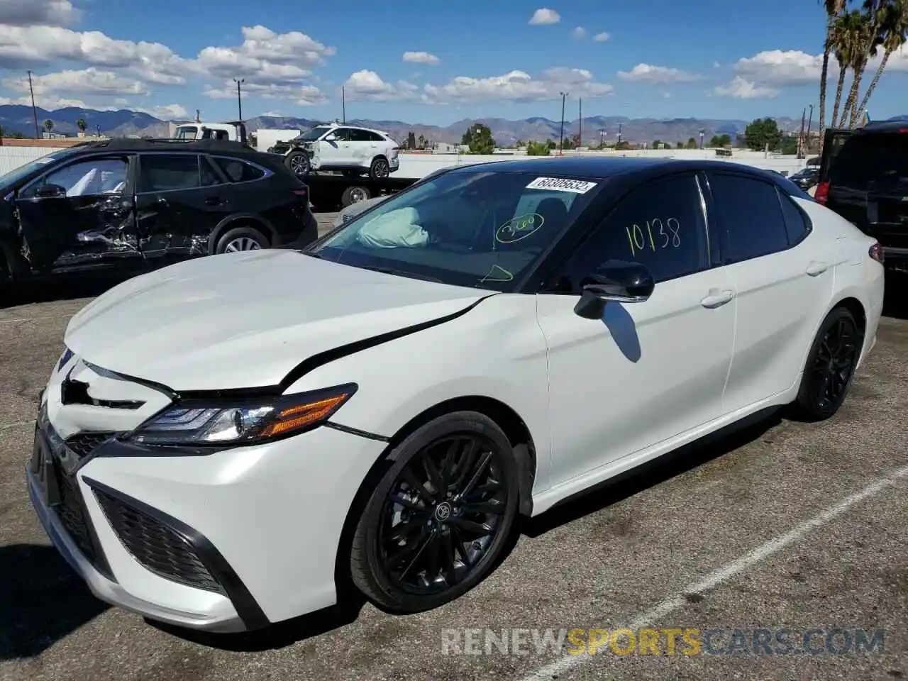 2 Photograph of a damaged car 4T1K61AK4NU022141 TOYOTA CAMRY 2022