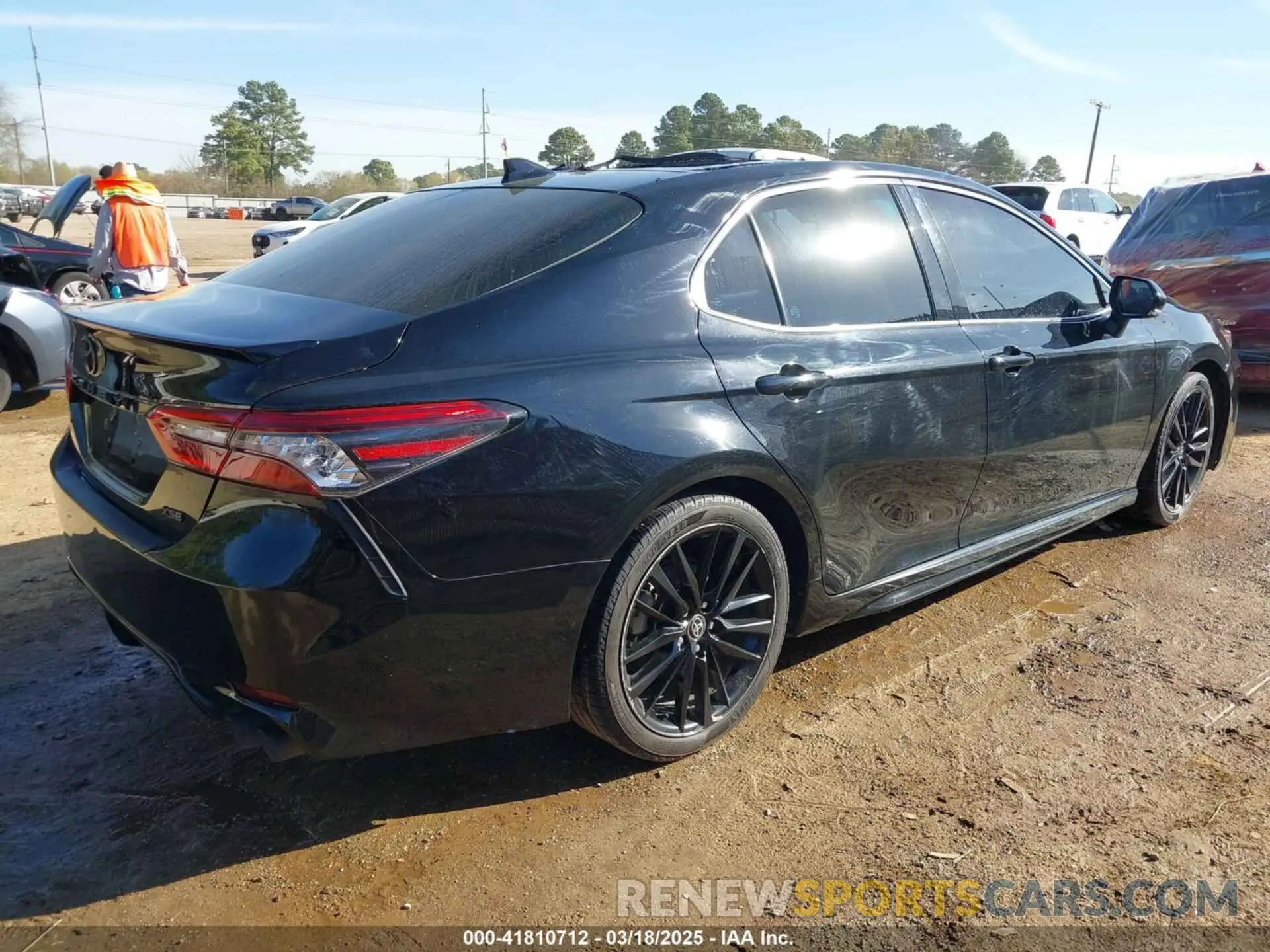 4 Photograph of a damaged car 4T1K61AK4NU024973 TOYOTA CAMRY 2022
