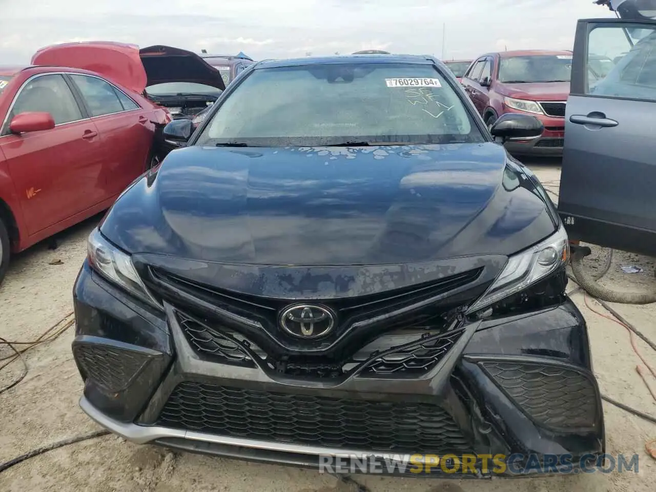 5 Photograph of a damaged car 4T1K61AK4NU027081 TOYOTA CAMRY 2022