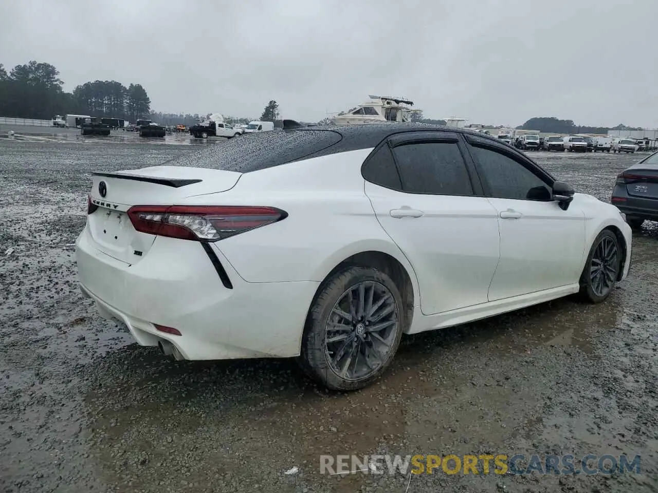 3 Photograph of a damaged car 4T1K61AK4NU070884 TOYOTA CAMRY 2022