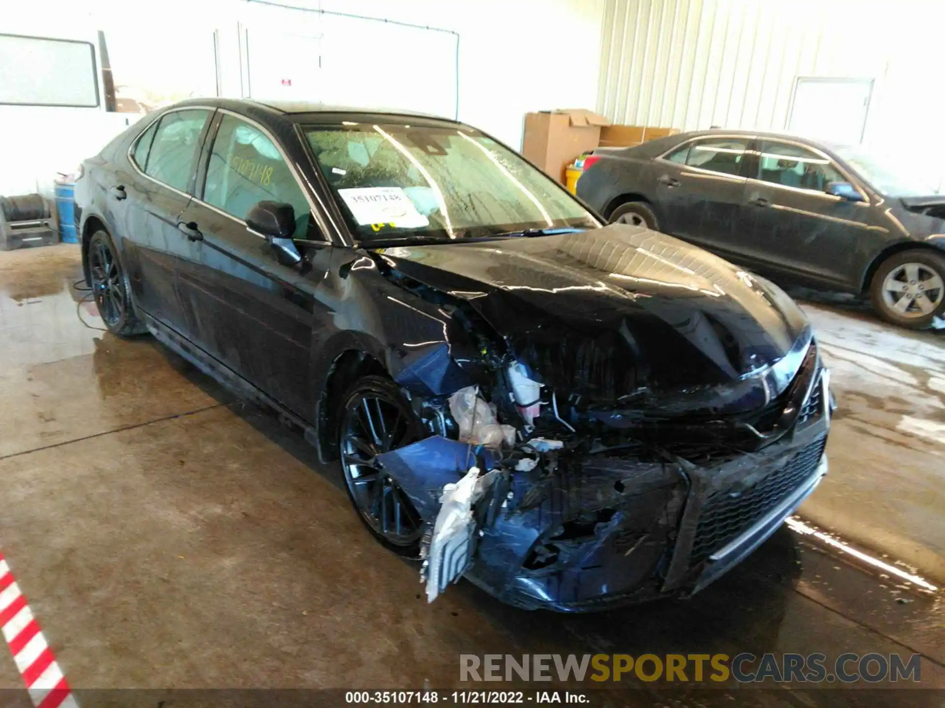 1 Photograph of a damaged car 4T1K61AK4NU699786 TOYOTA CAMRY 2022