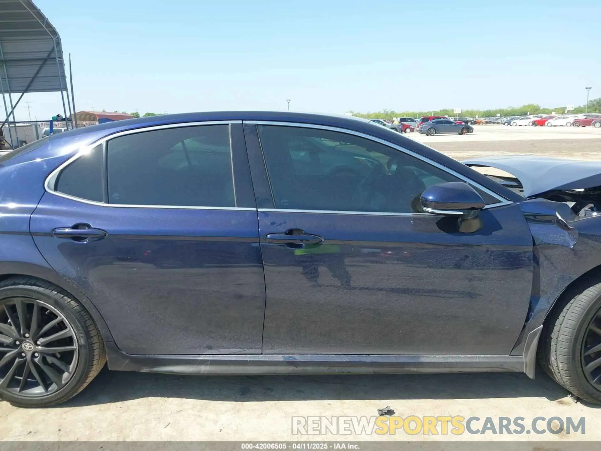 14 Photograph of a damaged car 4T1K61AK4NU718983 TOYOTA CAMRY 2022