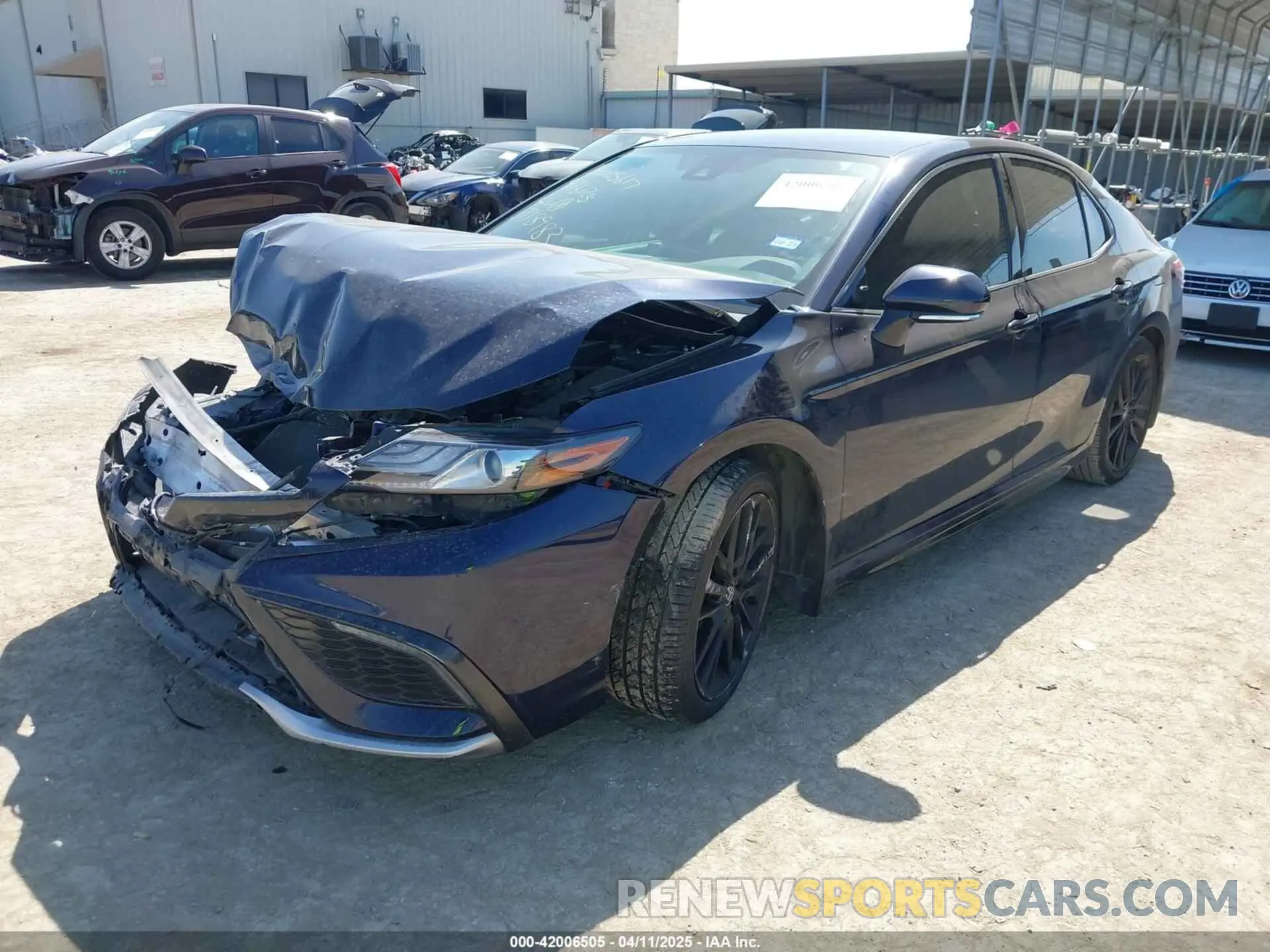 2 Photograph of a damaged car 4T1K61AK4NU718983 TOYOTA CAMRY 2022