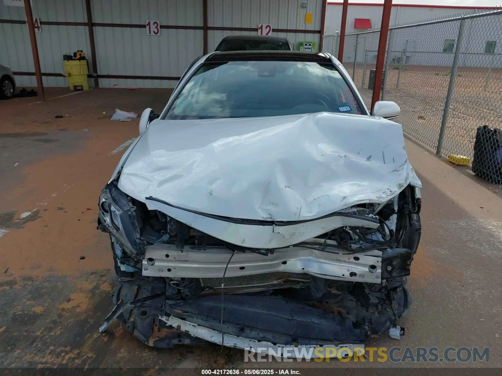 12 Photograph of a damaged car 4T1K61AK5NU010192 TOYOTA CAMRY 2022
