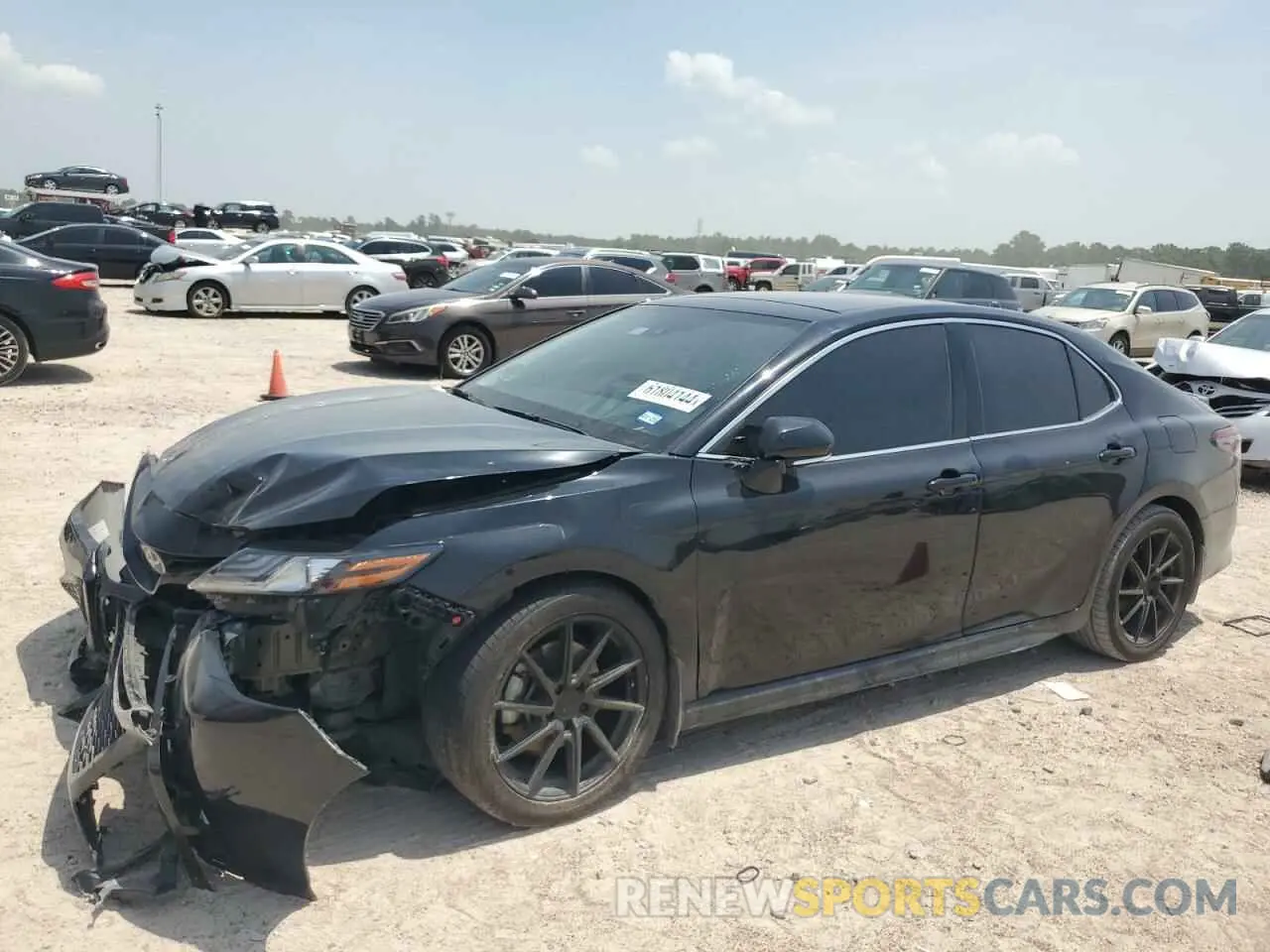 1 Photograph of a damaged car 4T1K61AK5NU014002 TOYOTA CAMRY 2022