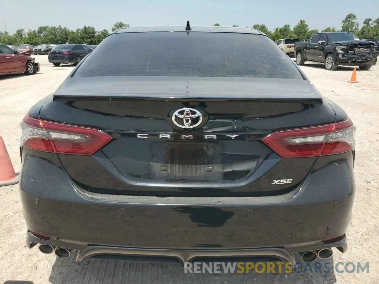 6 Photograph of a damaged car 4T1K61AK5NU014002 TOYOTA CAMRY 2022