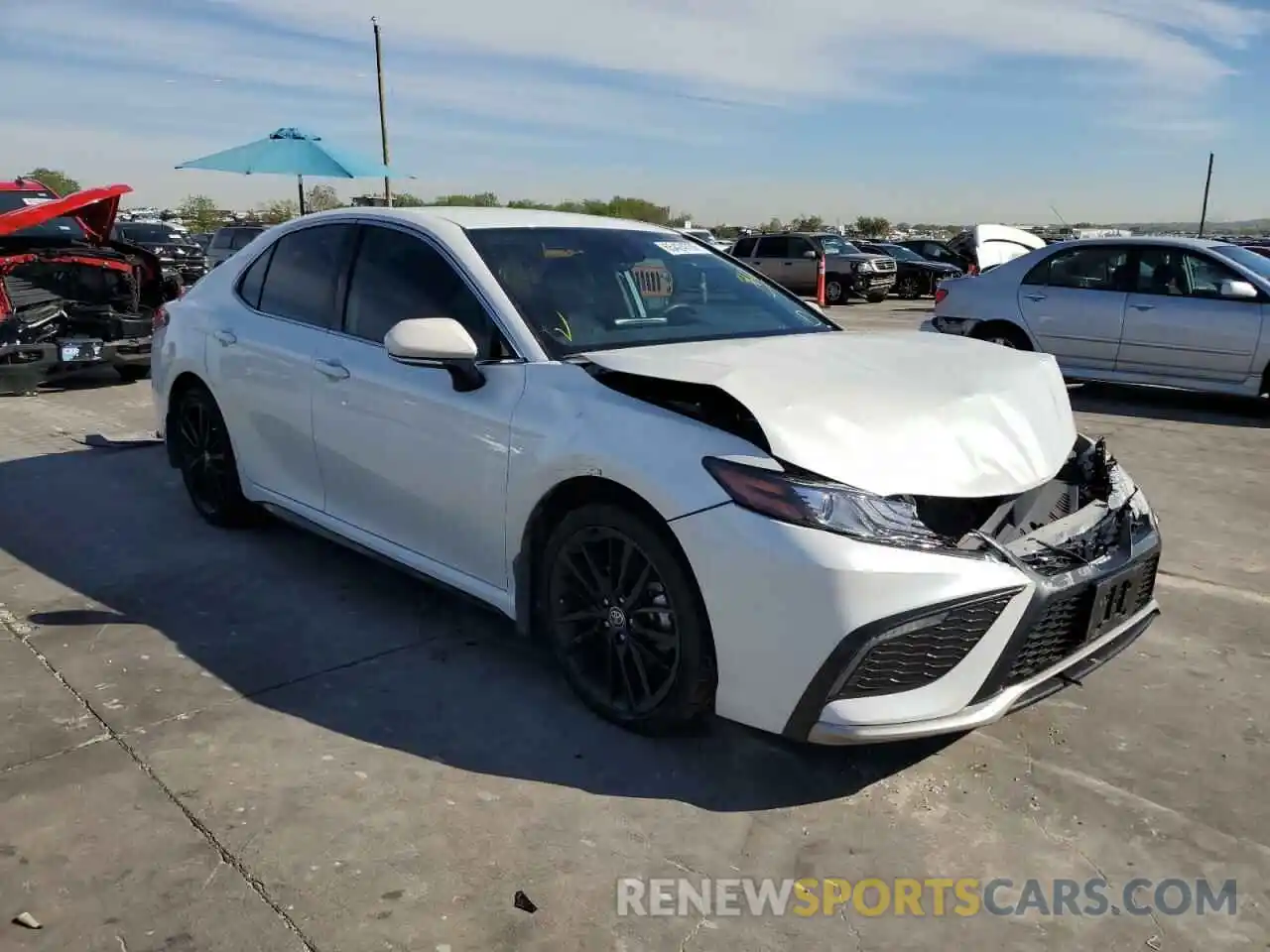 4 Photograph of a damaged car 4T1K61AK5NU028160 TOYOTA CAMRY 2022