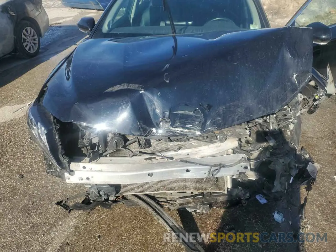 11 Photograph of a damaged car 4T1K61AK5NU075947 TOYOTA CAMRY 2022