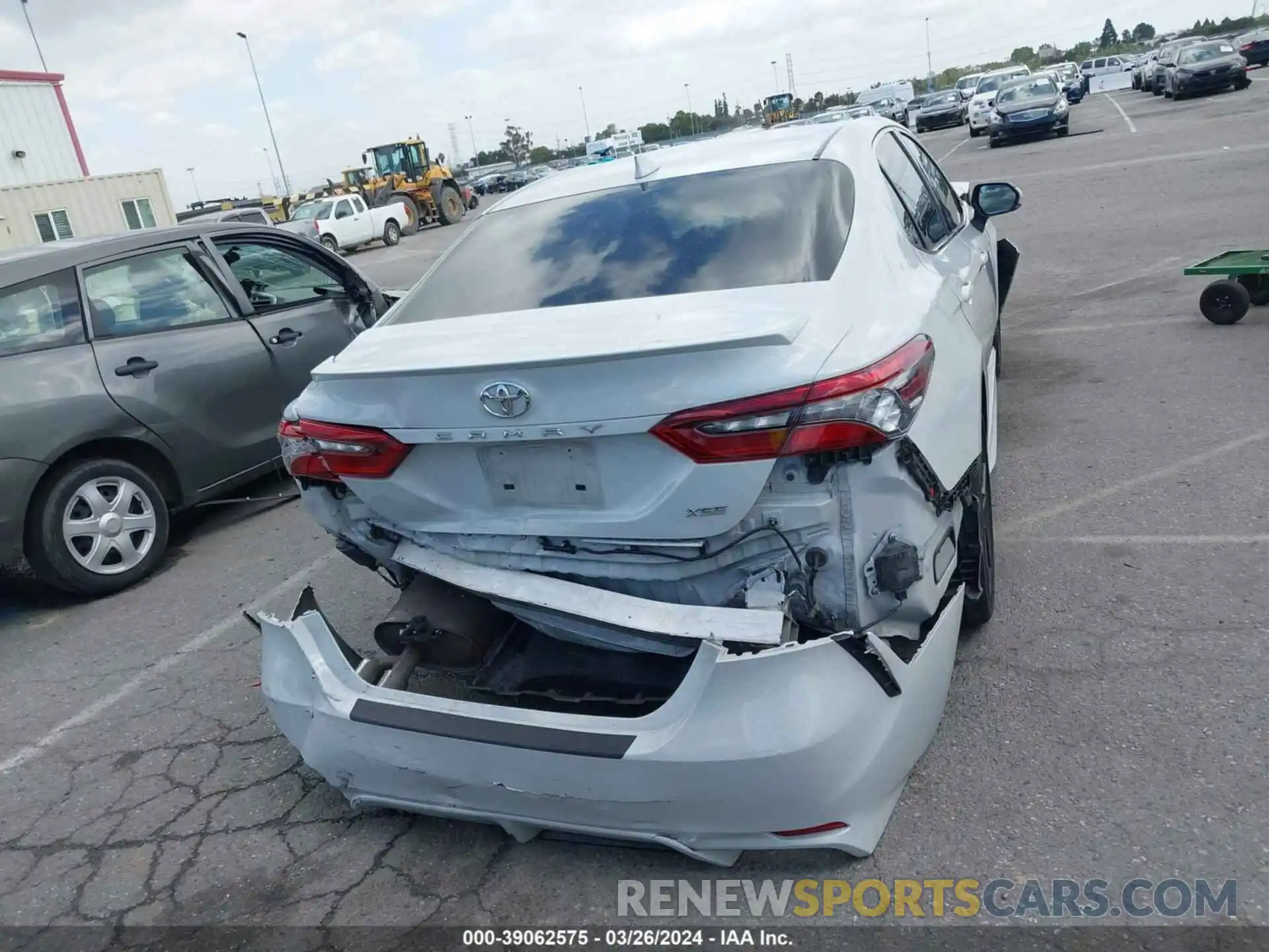 16 Photograph of a damaged car 4T1K61AK6NU002411 TOYOTA CAMRY 2022