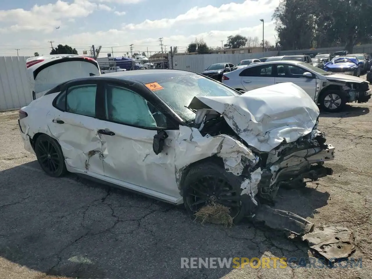 4 Photograph of a damaged car 4T1K61AK6NU028930 TOYOTA CAMRY 2022