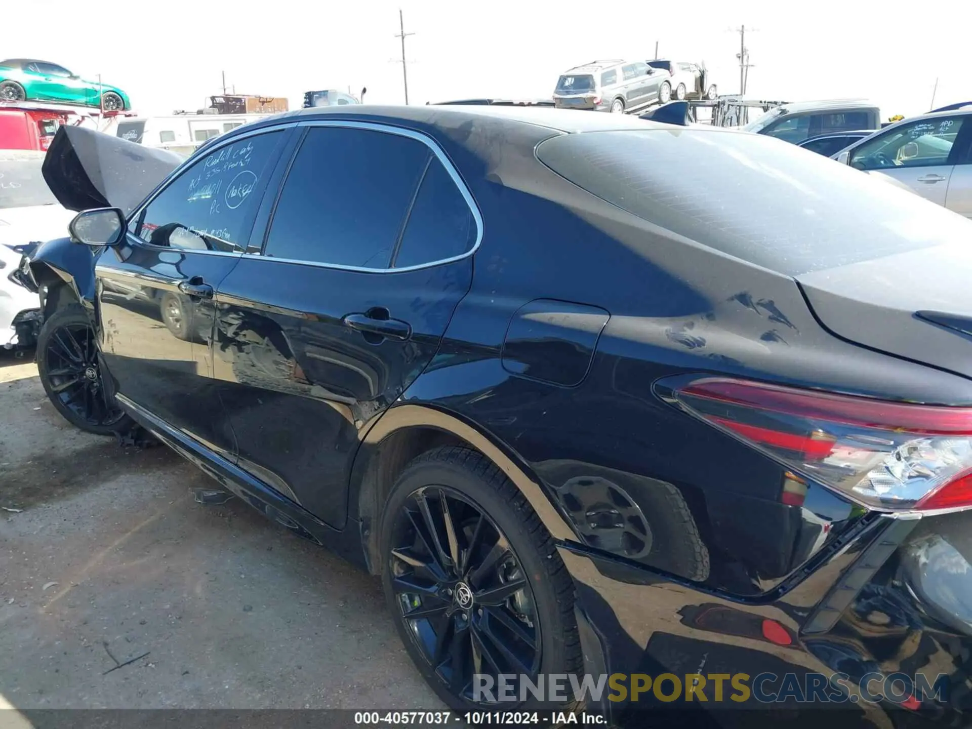 13 Photograph of a damaged car 4T1K61AK6NU076055 TOYOTA CAMRY 2022