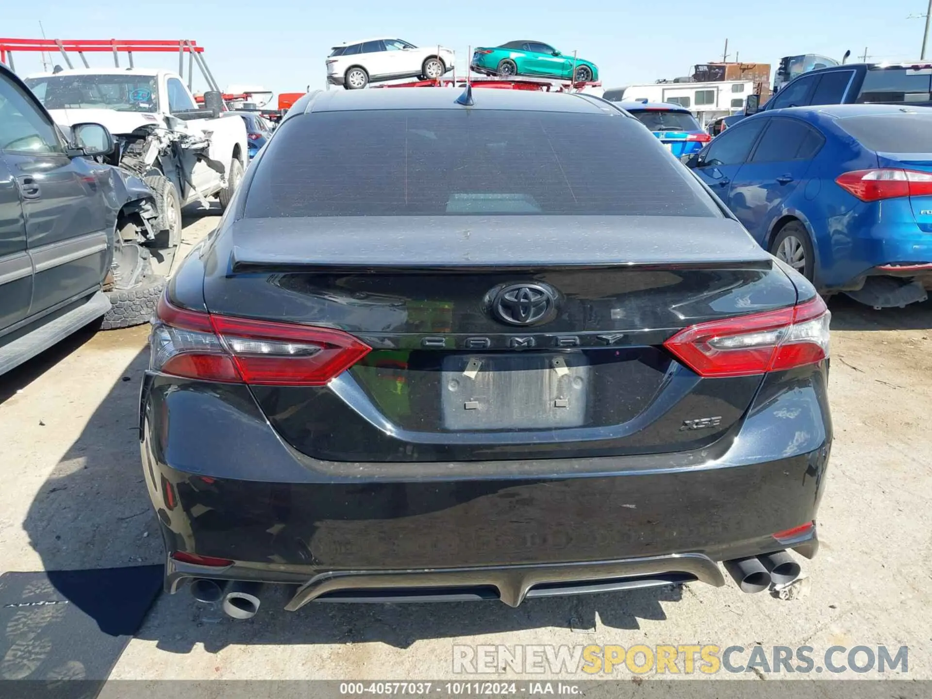 15 Photograph of a damaged car 4T1K61AK6NU076055 TOYOTA CAMRY 2022