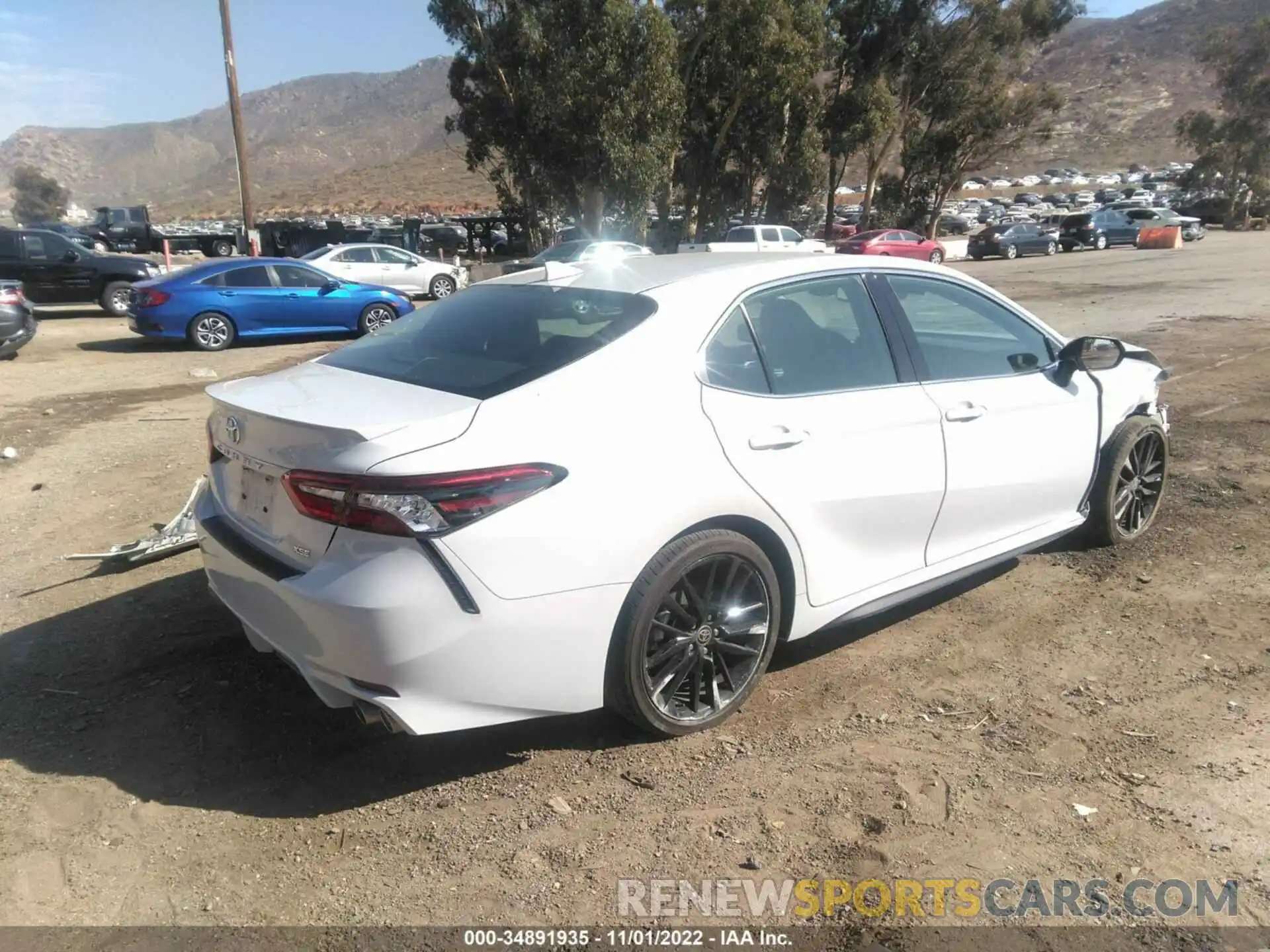 4 Photograph of a damaged car 4T1K61AK7NU008802 TOYOTA CAMRY 2022