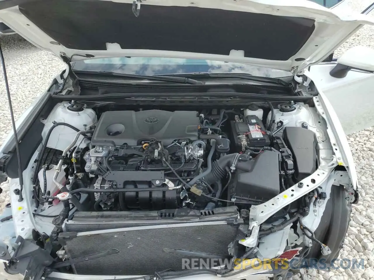 11 Photograph of a damaged car 4T1K61AK7NU019119 TOYOTA CAMRY 2022