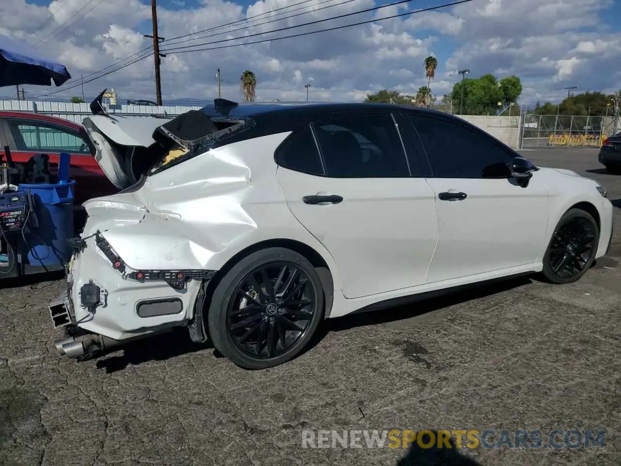 3 Photograph of a damaged car 4T1K61AK7NU029861 TOYOTA CAMRY 2022