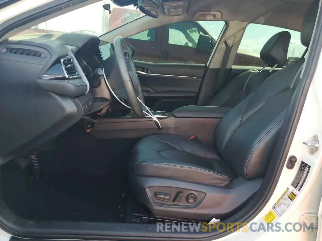 7 Photograph of a damaged car 4T1K61AK7NU029861 TOYOTA CAMRY 2022