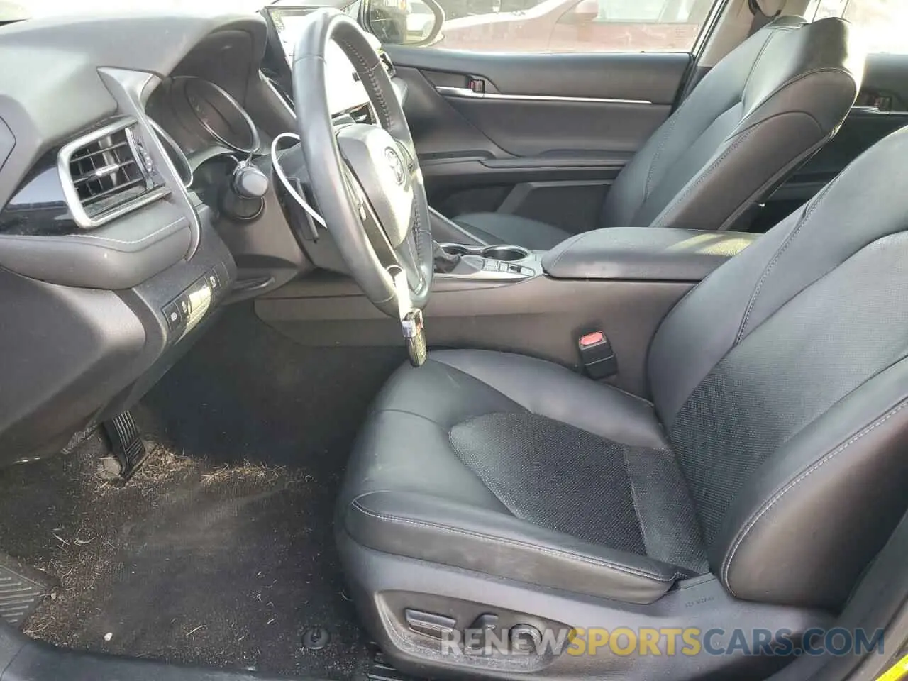 7 Photograph of a damaged car 4T1K61AK7NU043839 TOYOTA CAMRY 2022