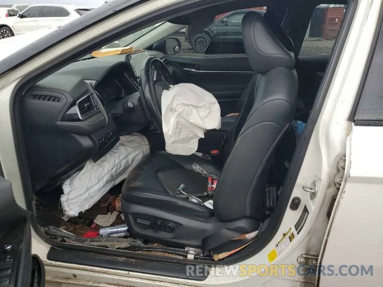 7 Photograph of a damaged car 4T1K61AK8NU012227 TOYOTA CAMRY 2022