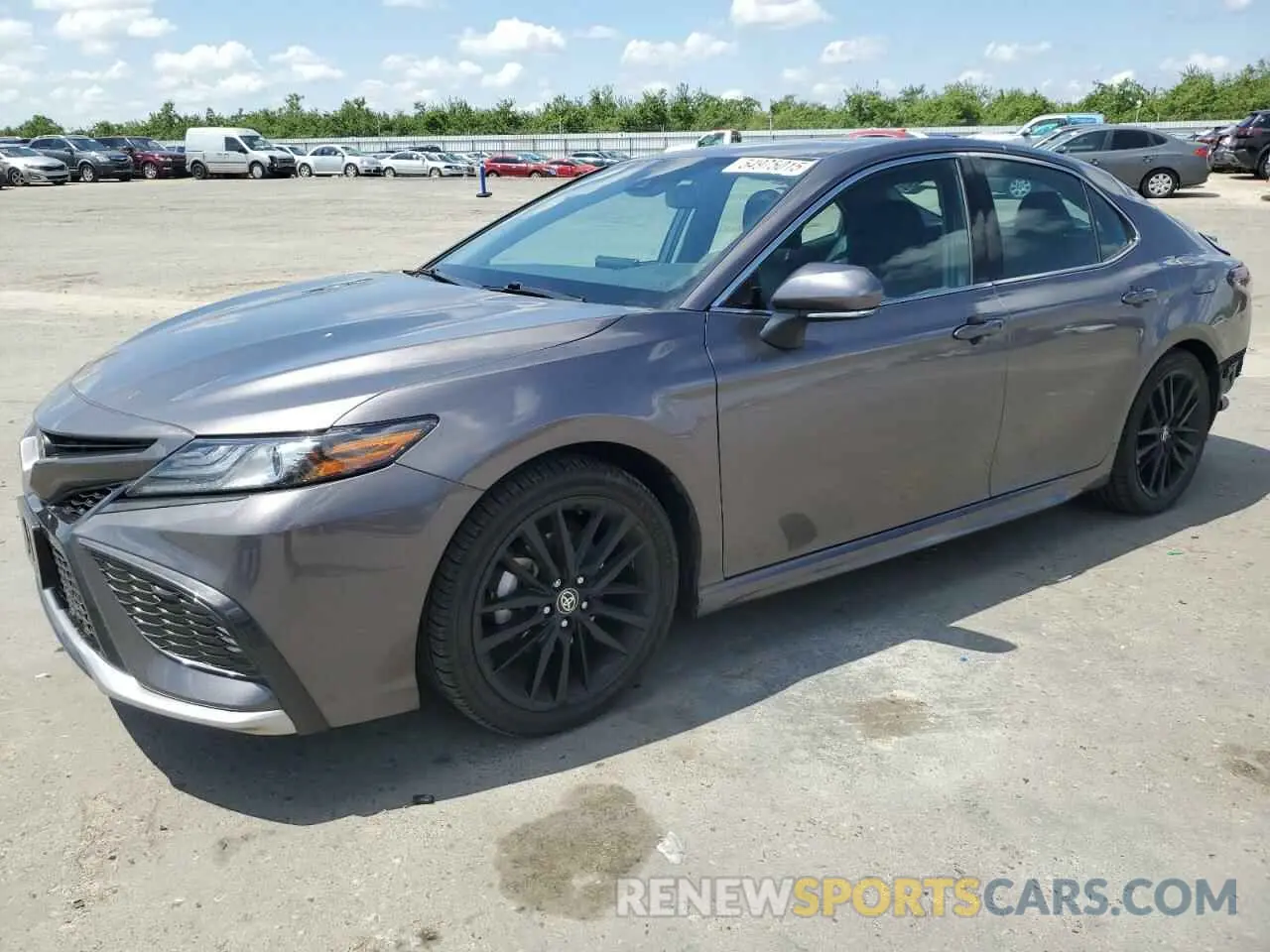 1 Photograph of a damaged car 4T1K61AK8NU057913 TOYOTA CAMRY 2022