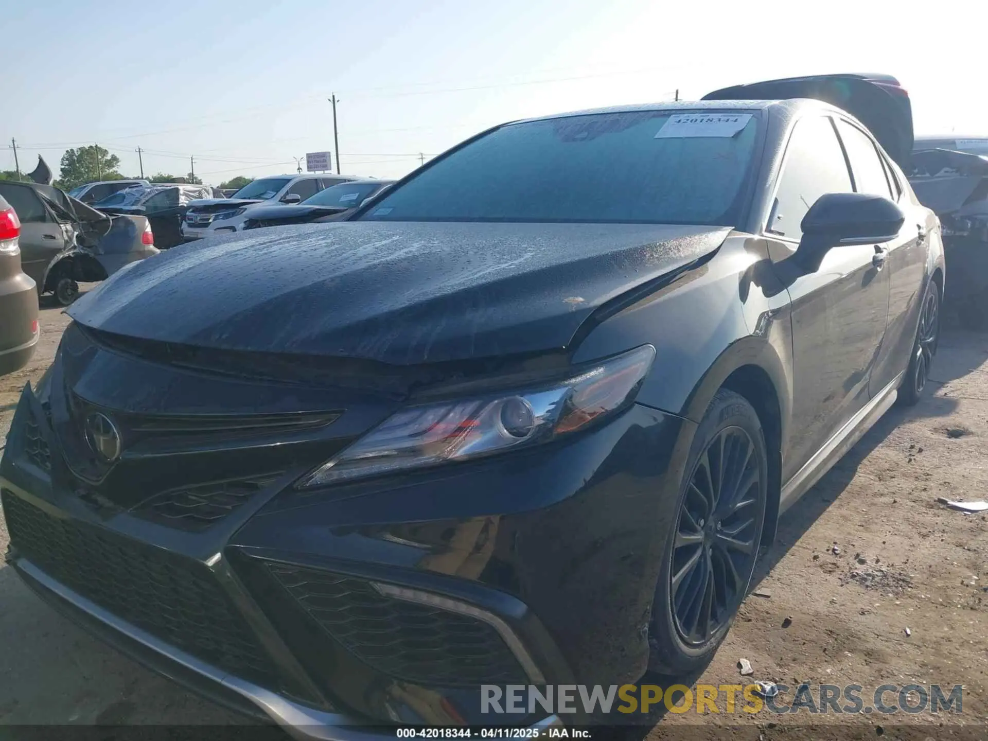 2 Photograph of a damaged car 4T1K61AK8NU719280 TOYOTA CAMRY 2022