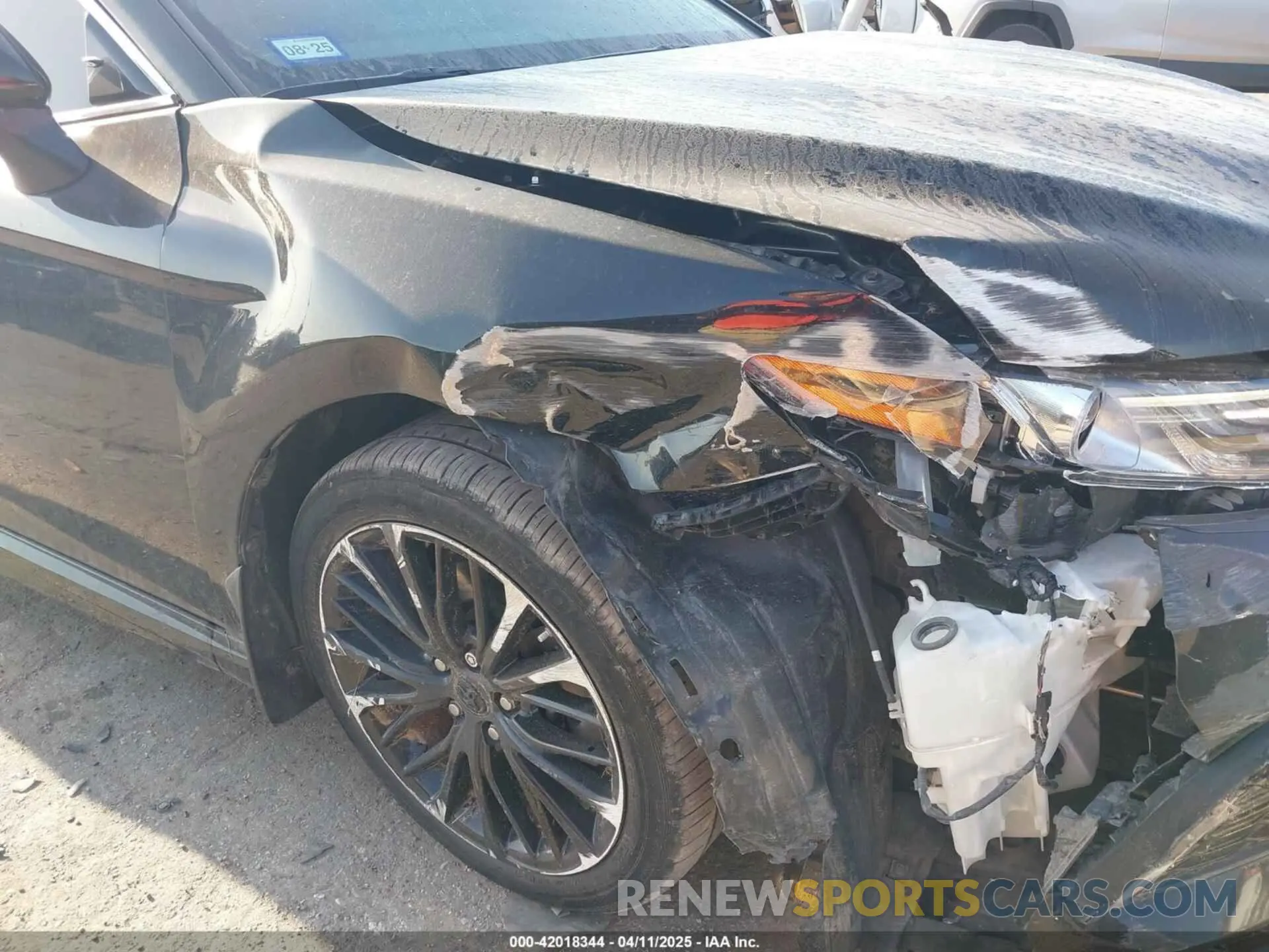 6 Photograph of a damaged car 4T1K61AK8NU719280 TOYOTA CAMRY 2022