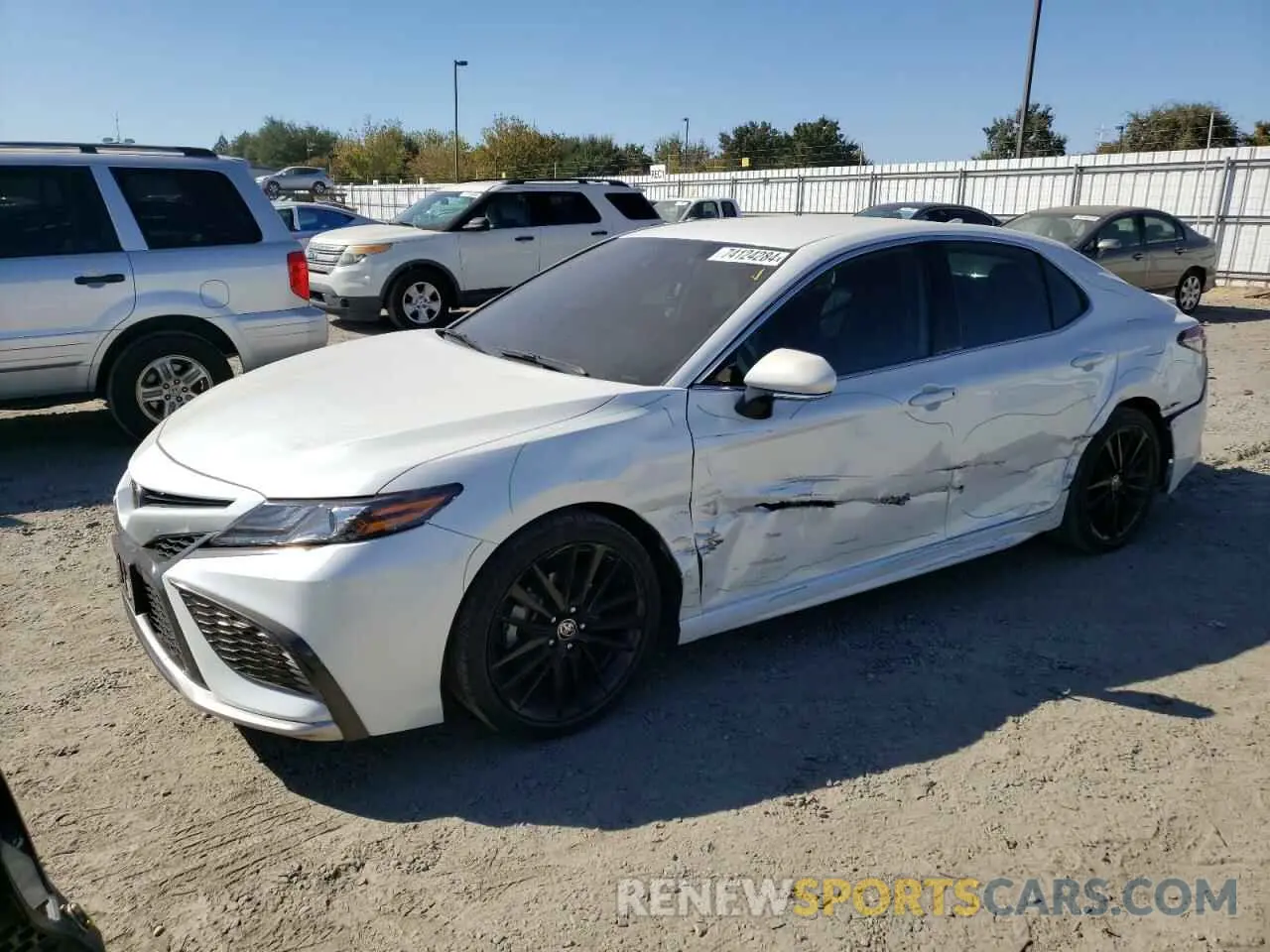 1 Photograph of a damaged car 4T1K61AK9NU016769 TOYOTA CAMRY 2022