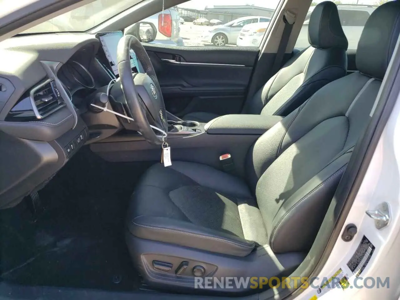 7 Photograph of a damaged car 4T1K61AK9NU016769 TOYOTA CAMRY 2022