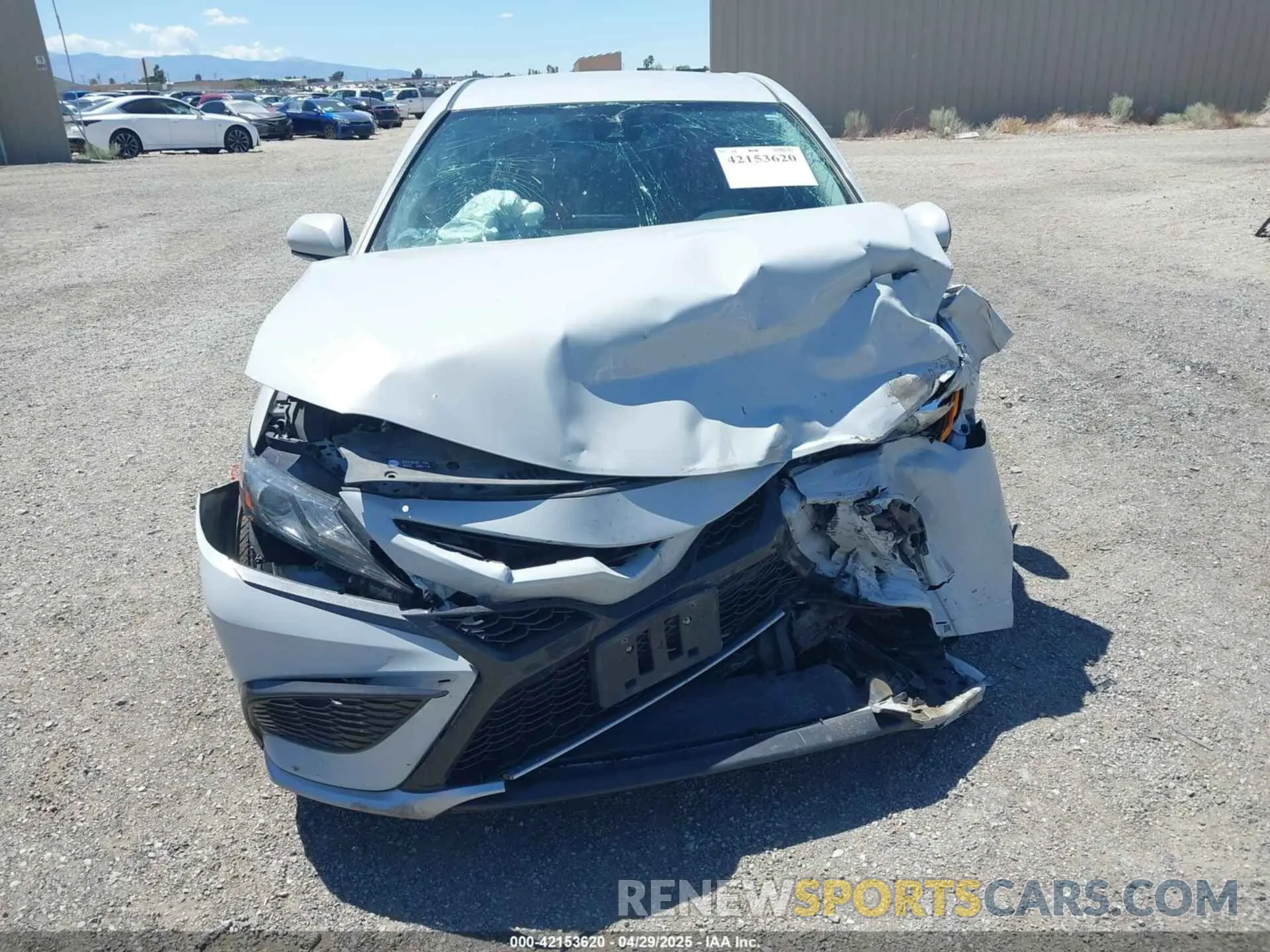 11 Photograph of a damaged car 4T1K61AK9NU017050 TOYOTA CAMRY 2022