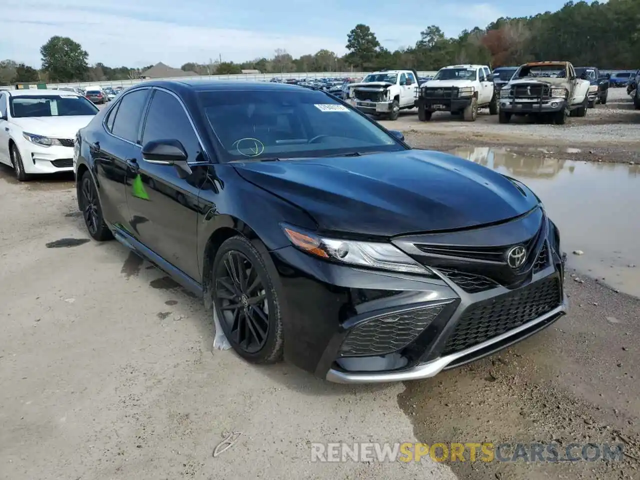 4 Photograph of a damaged car 4T1K61AKXNU005294 TOYOTA CAMRY 2022