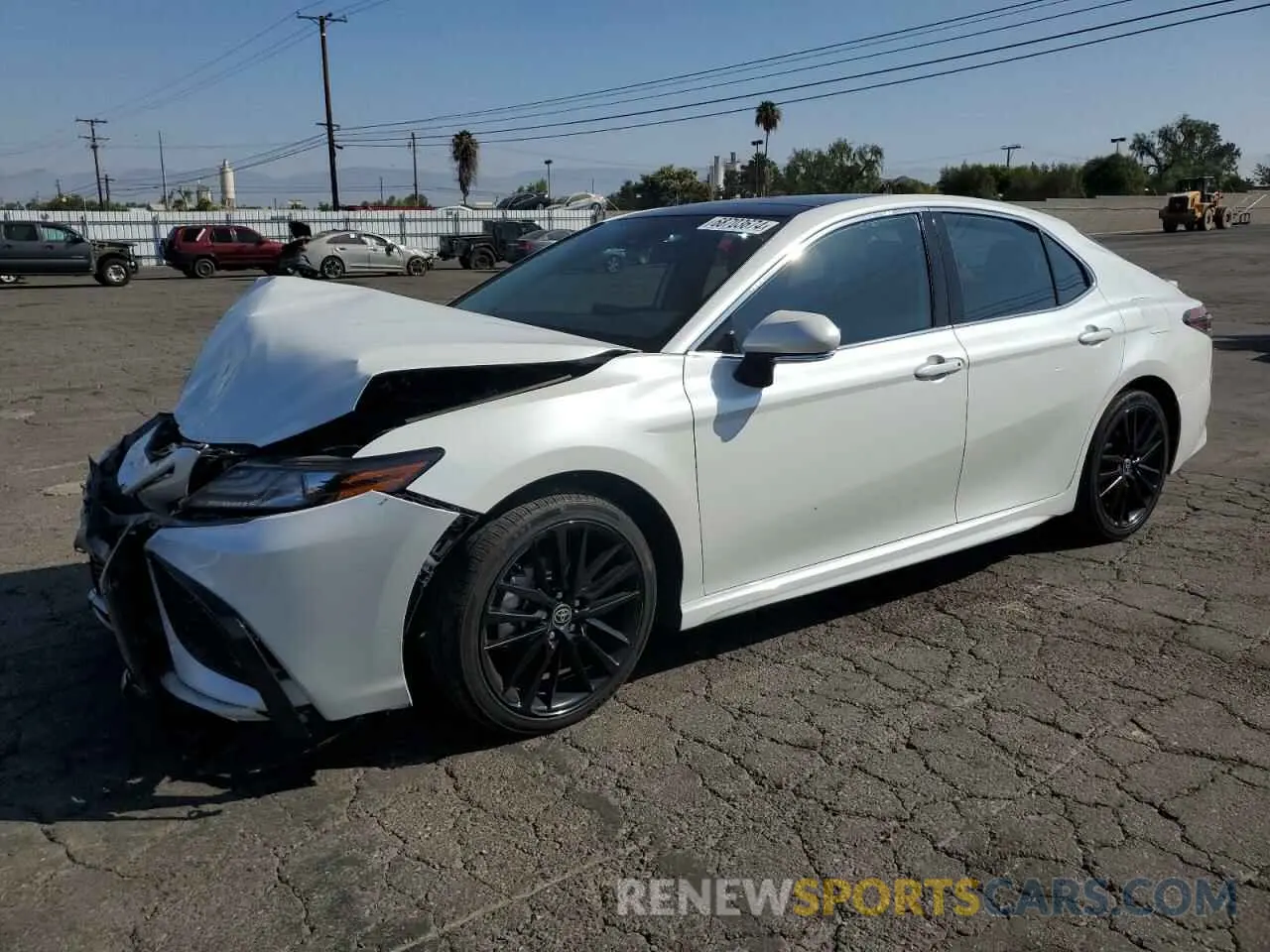 1 Photograph of a damaged car 4T1K61AKXNU006736 TOYOTA CAMRY 2022