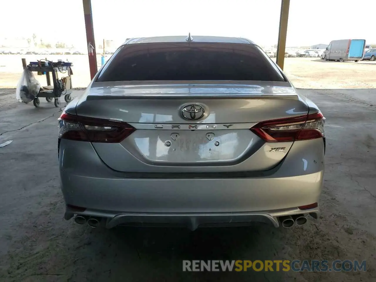 6 Photograph of a damaged car 4T1K61AKXNU026694 TOYOTA CAMRY 2022