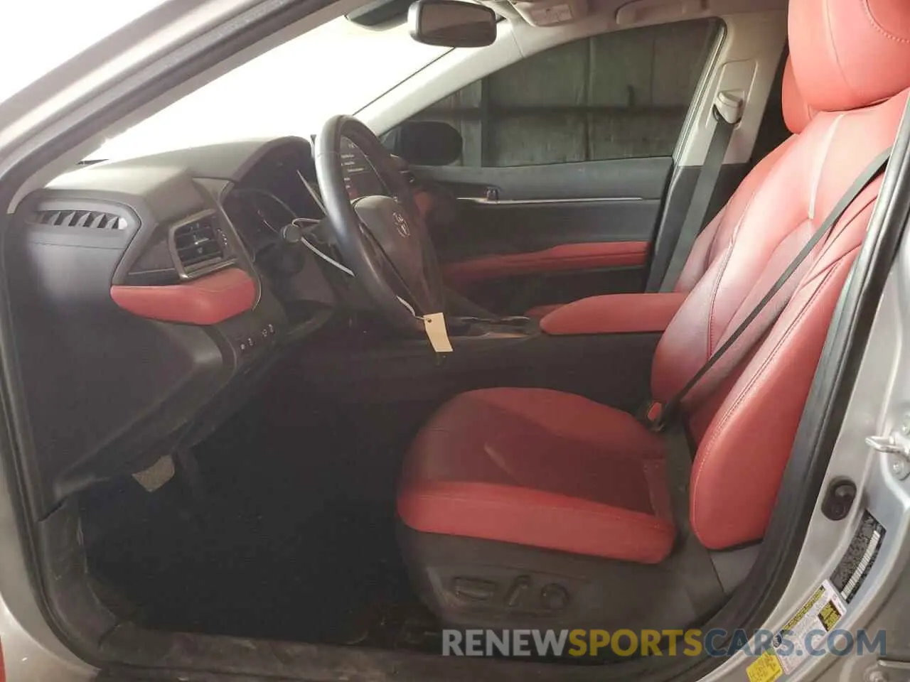 7 Photograph of a damaged car 4T1K61AKXNU026694 TOYOTA CAMRY 2022