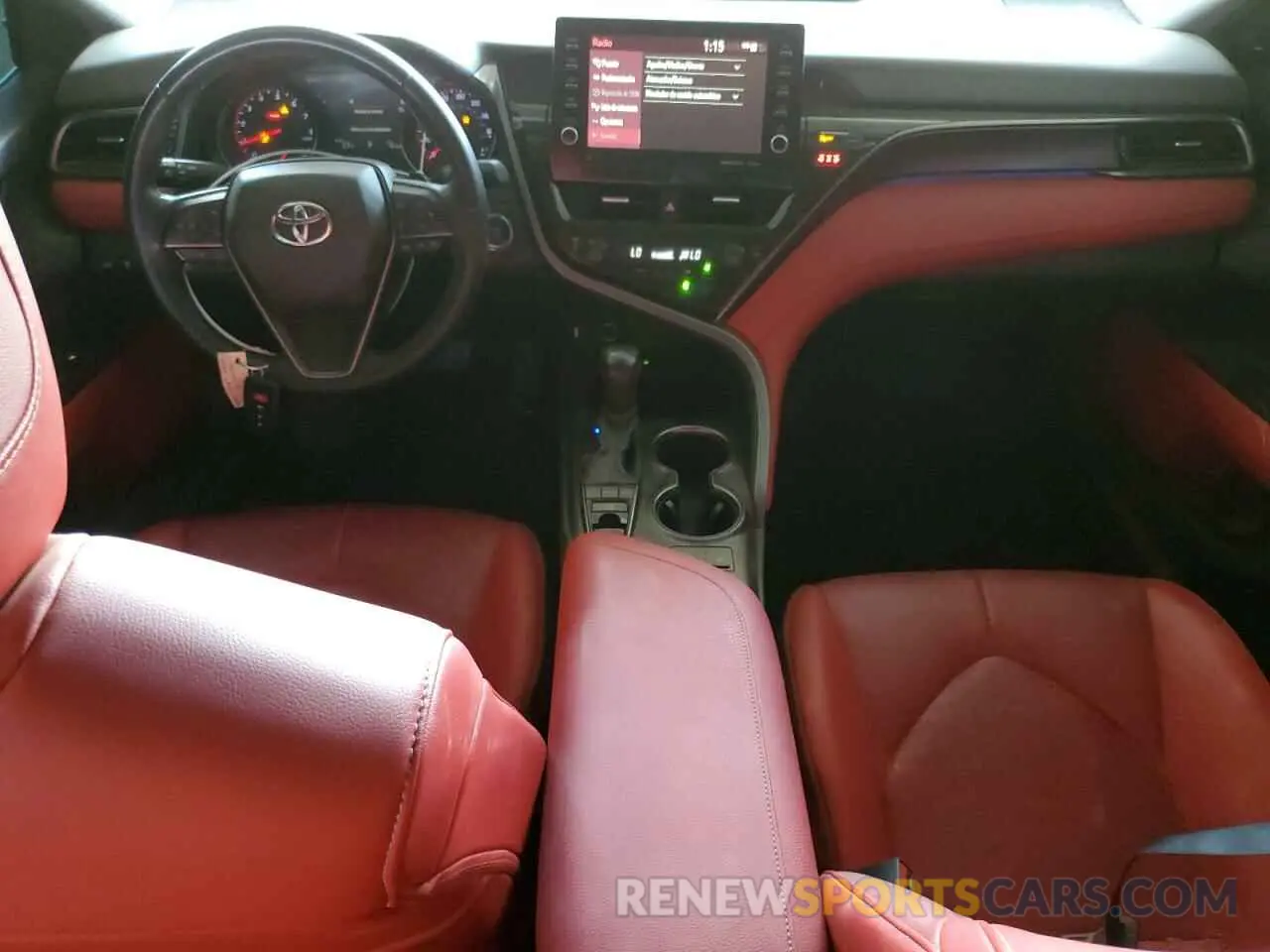 8 Photograph of a damaged car 4T1K61AKXNU026694 TOYOTA CAMRY 2022