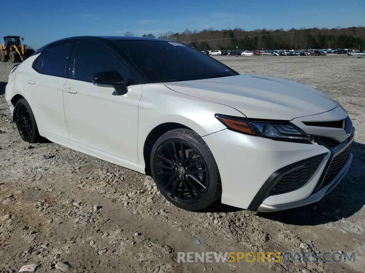 4 Photograph of a damaged car 4T1K61AKXNU069030 TOYOTA CAMRY 2022