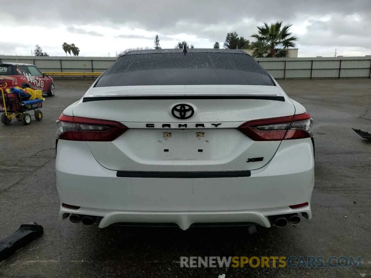 6 Photograph of a damaged car 4T1K61AKXNU071120 TOYOTA CAMRY 2022