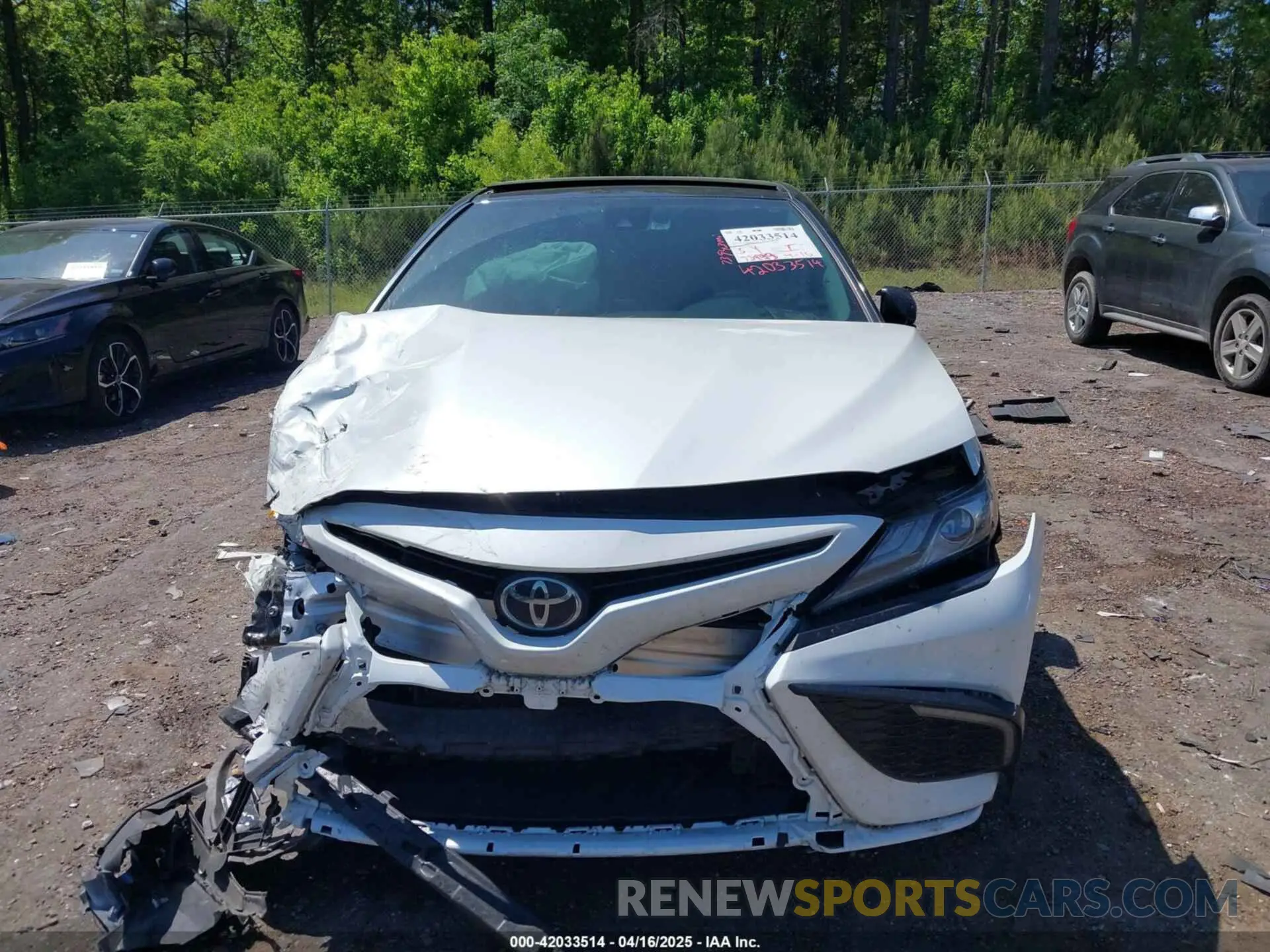13 Photograph of a damaged car 4T1K61AKXNU073823 TOYOTA CAMRY 2022