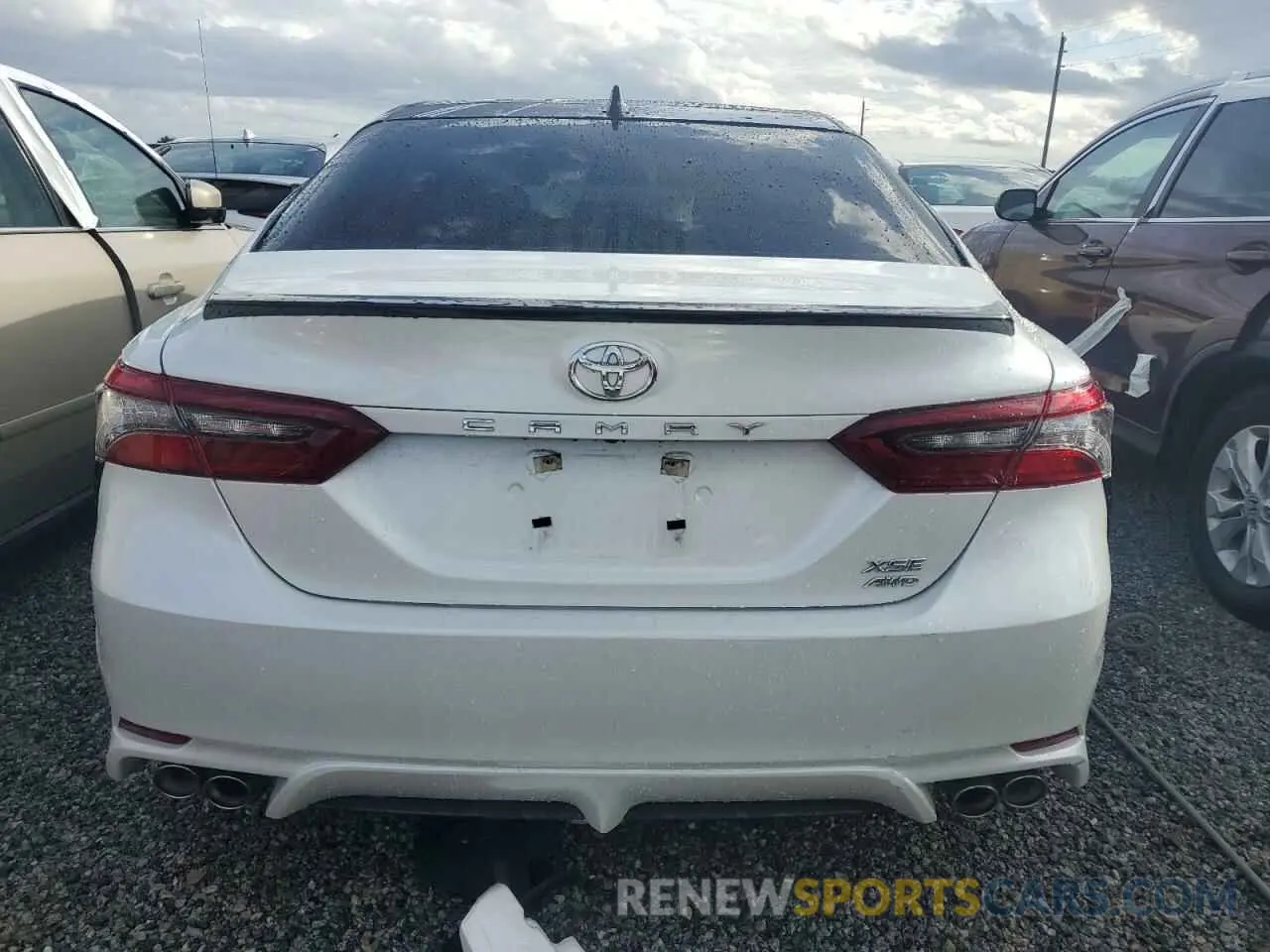 6 Photograph of a damaged car 4T1K61BK0NU048587 TOYOTA CAMRY 2022
