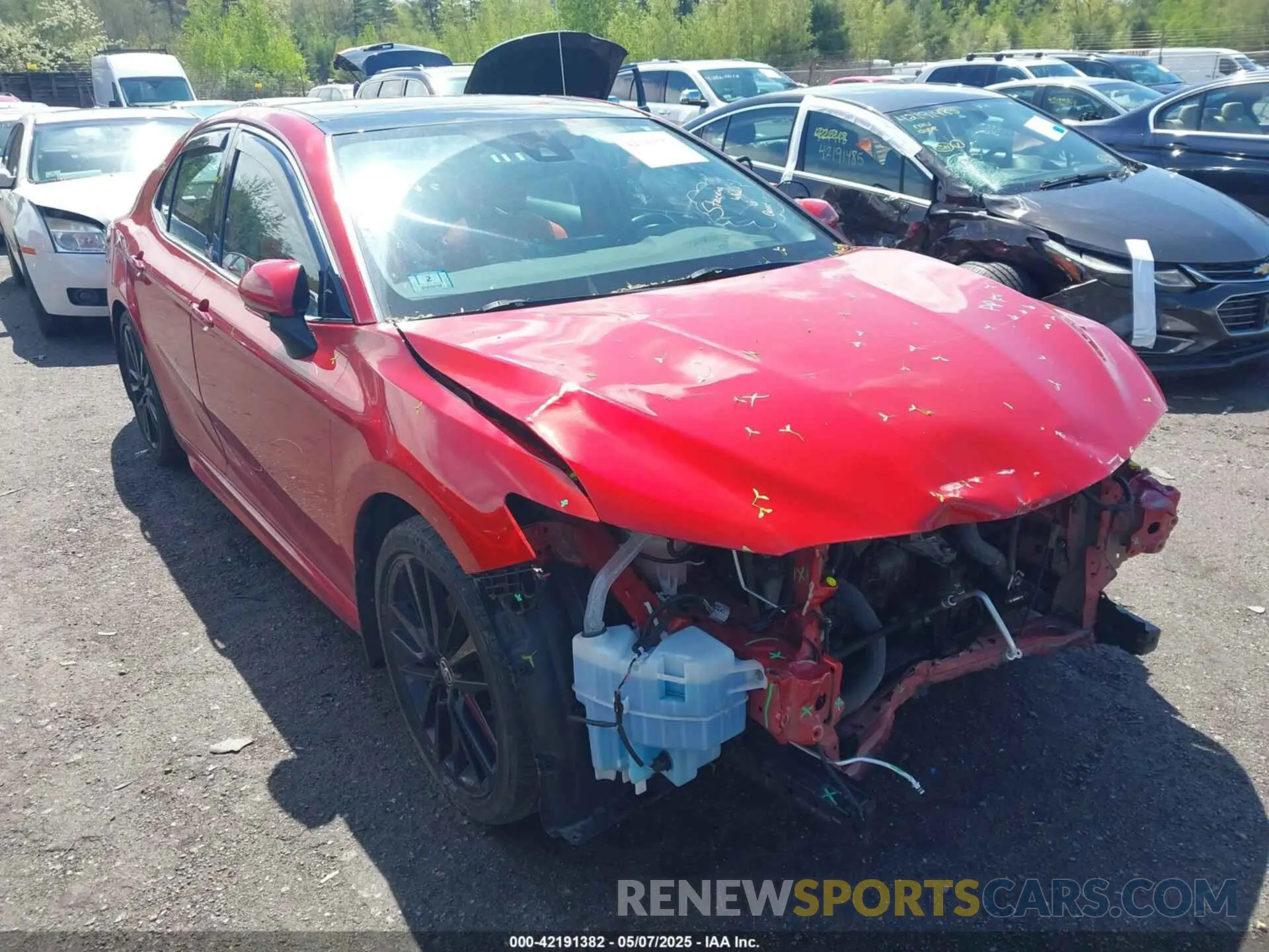 1 Photograph of a damaged car 4T1K61BK0NU069861 TOYOTA CAMRY 2022