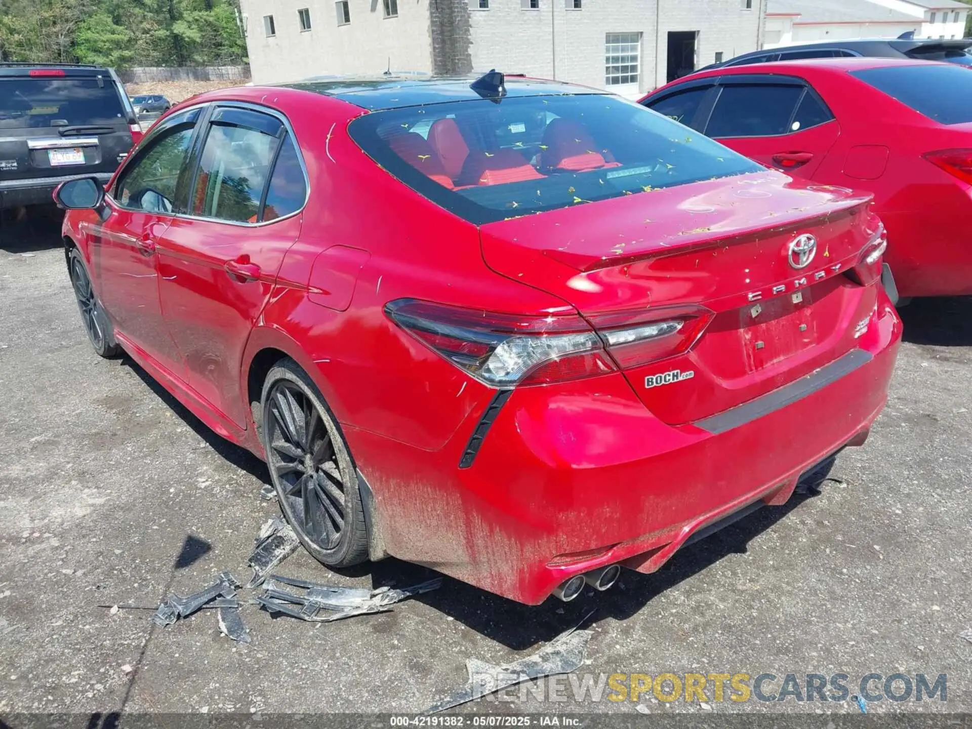 15 Photograph of a damaged car 4T1K61BK0NU069861 TOYOTA CAMRY 2022