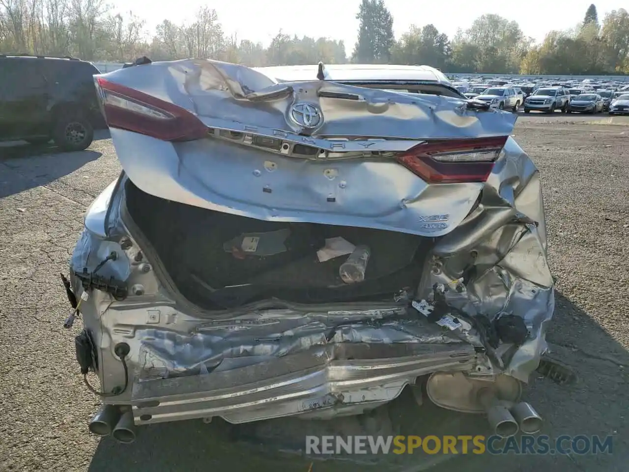 6 Photograph of a damaged car 4T1K61BK1NU051272 TOYOTA CAMRY 2022