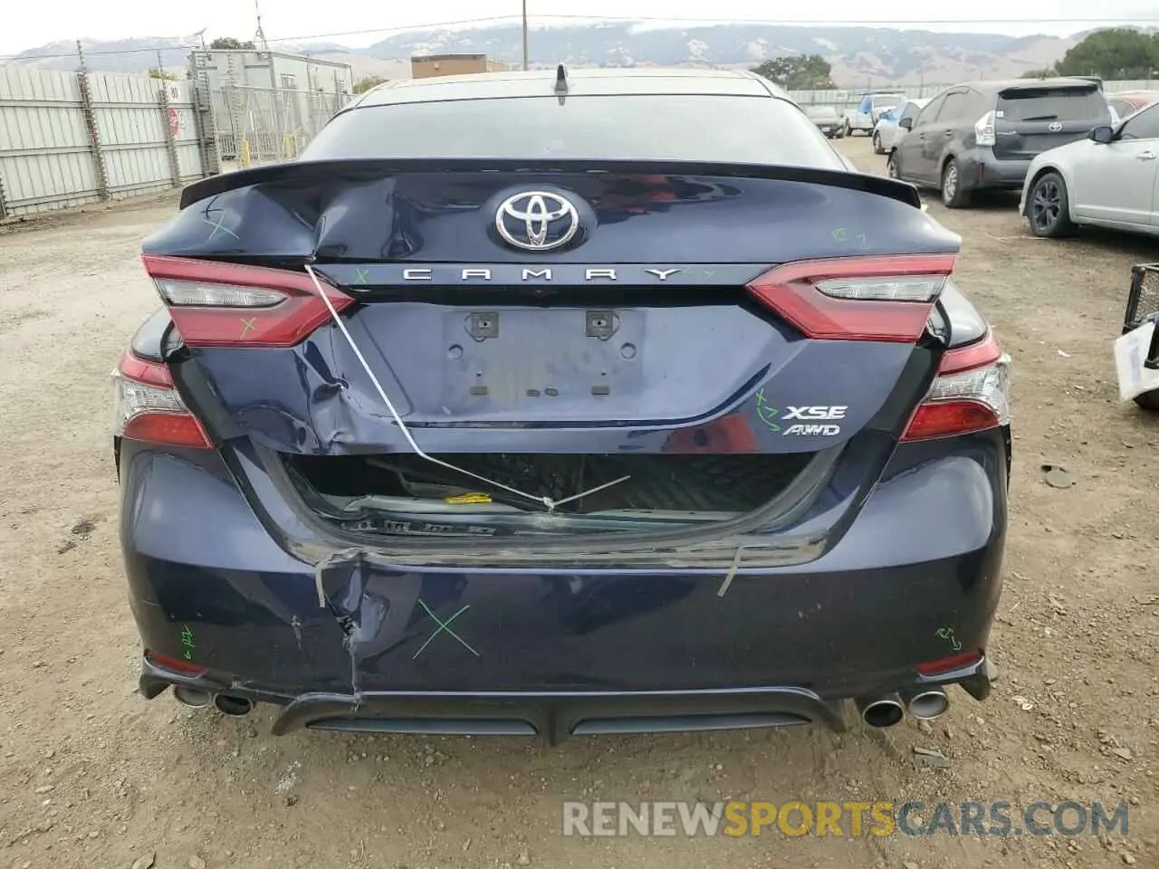 6 Photograph of a damaged car 4T1K61BK3NU057381 TOYOTA CAMRY 2022