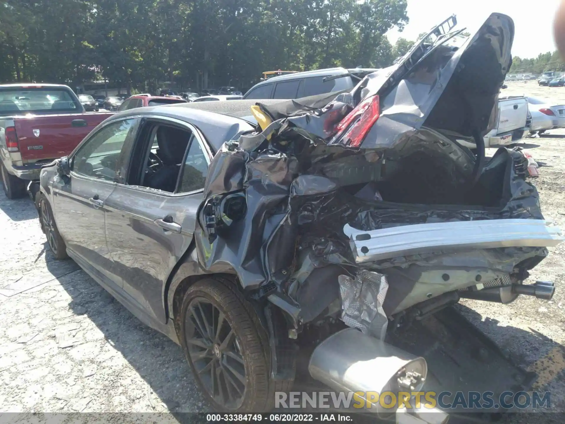 3 Photograph of a damaged car 4T1K61BK3NU059194 TOYOTA CAMRY 2022