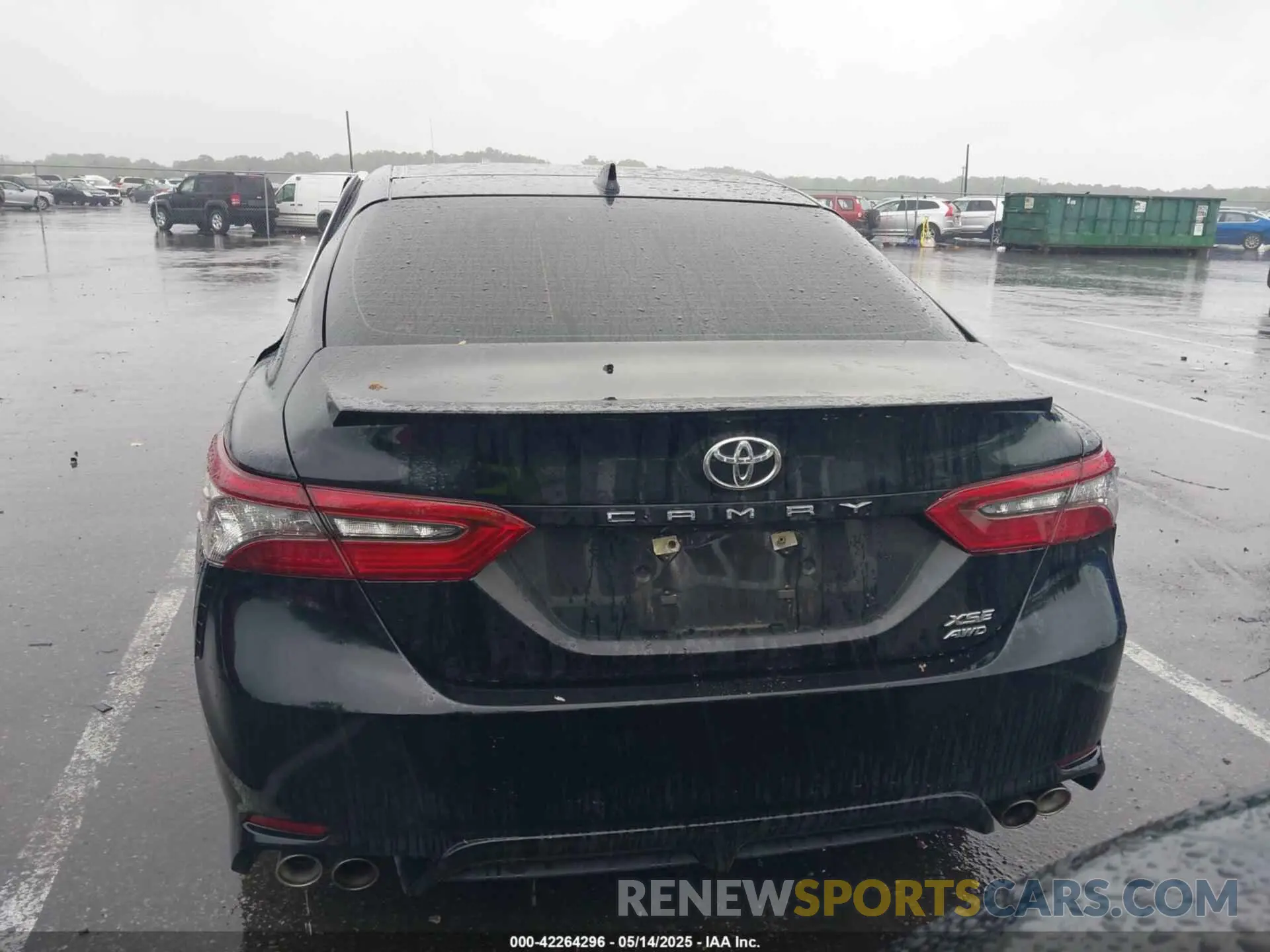 16 Photograph of a damaged car 4T1K61BK4NU056210 TOYOTA CAMRY 2022
