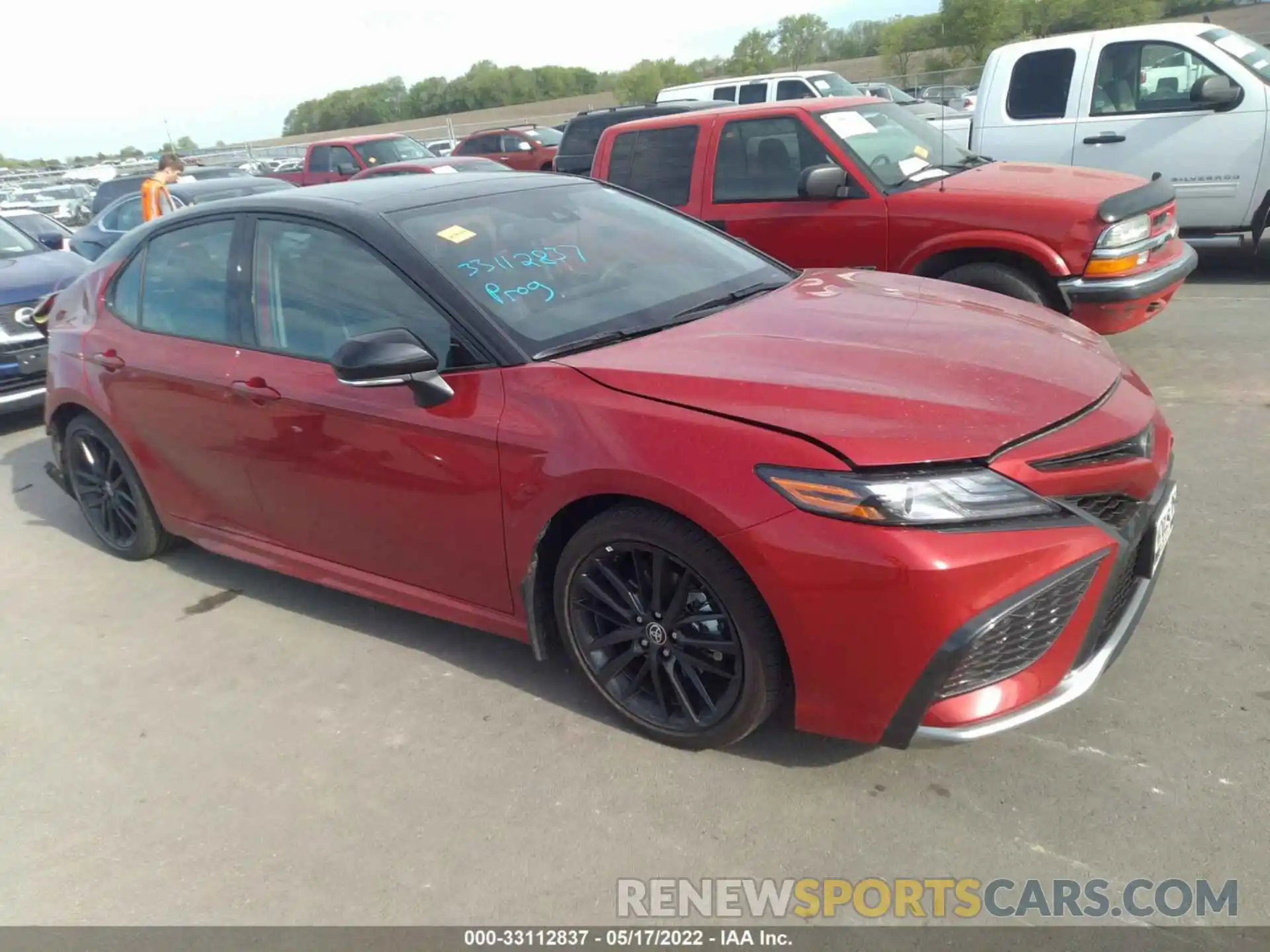 1 Photograph of a damaged car 4T1K61BK4NU061486 TOYOTA CAMRY 2022