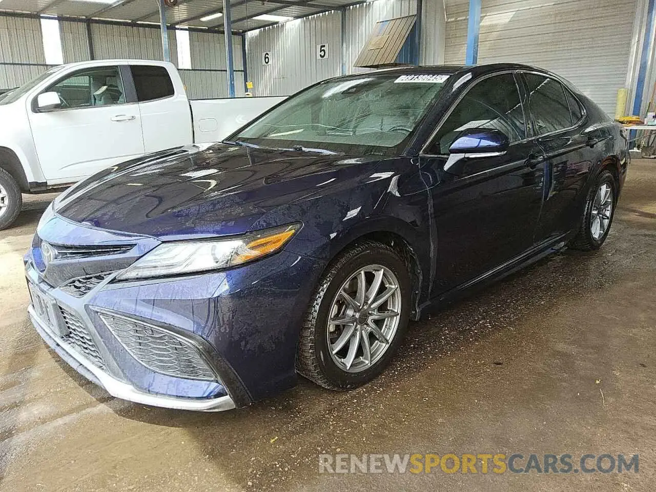 1 Photograph of a damaged car 4T1K61BK5NU056328 TOYOTA CAMRY 2022