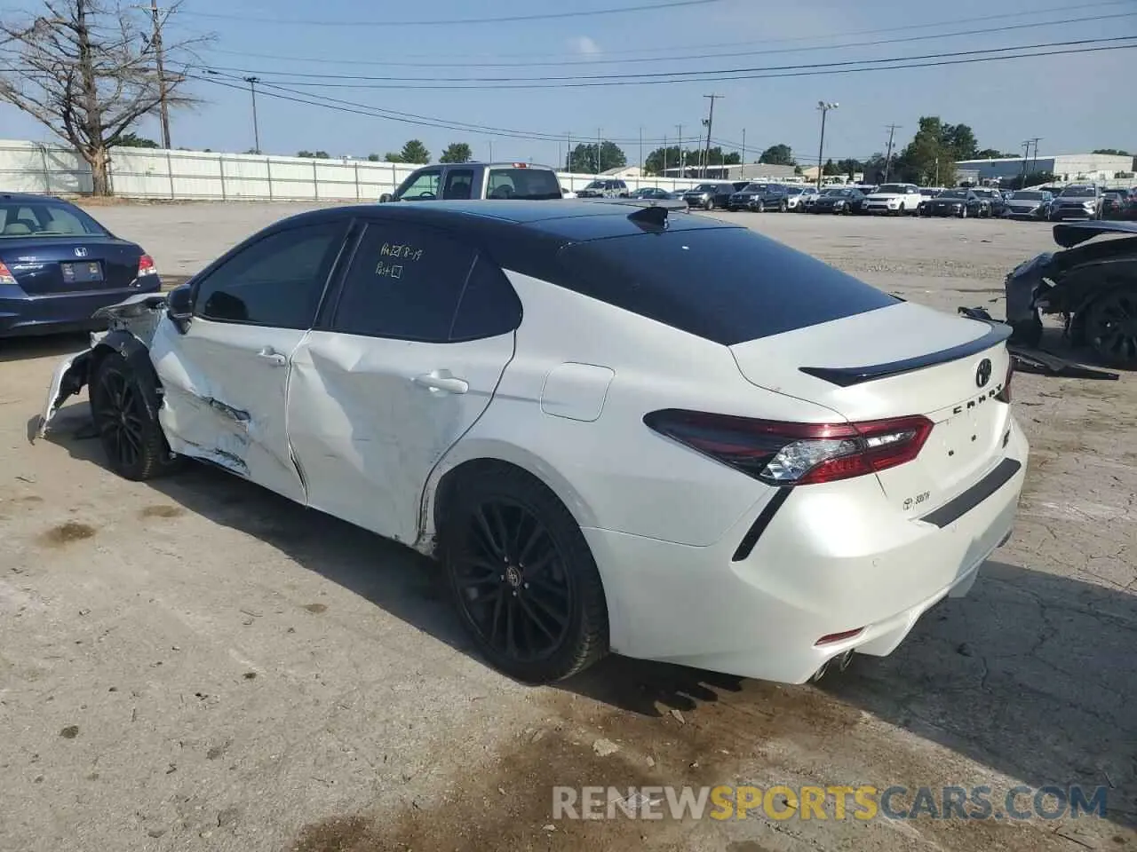 2 Photograph of a damaged car 4T1K61BK5NU058175 TOYOTA CAMRY 2022